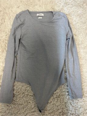 Aritzia Babaton Contour Long-Sleeve Gray Bodysuit